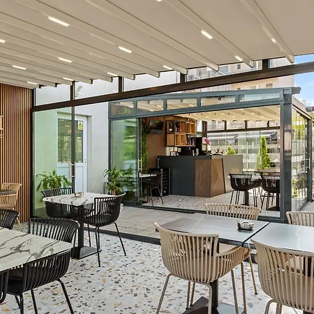 Hotel Zeth House