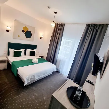 Hotel Zeth House 3*