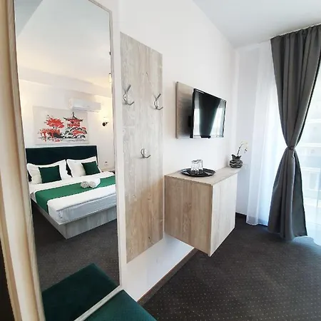 Zeth House Hotel 3*