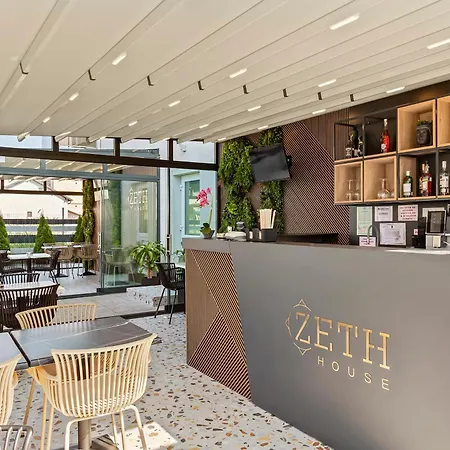 Zeth House Hotel Navodari